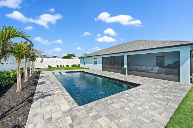 1002 Sw Jacqueline Avenue, Port St. Lucie