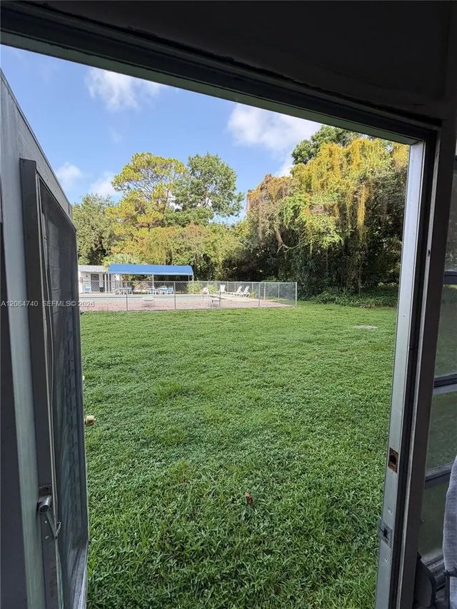 4 of 13 - 9440 Live Oak Place #106, Davie, FL