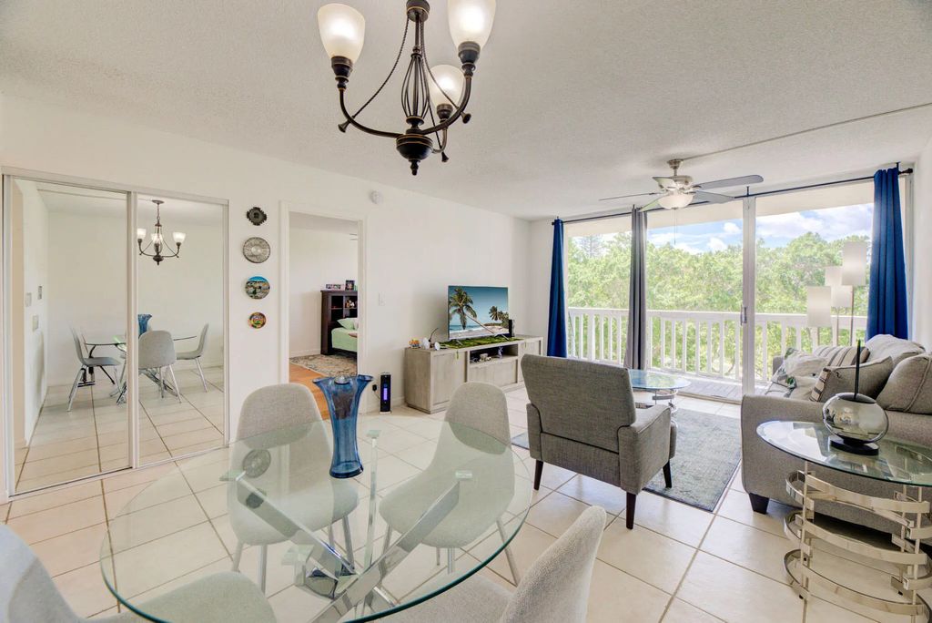 7081 Environ Boulevard #343, Lauderhill