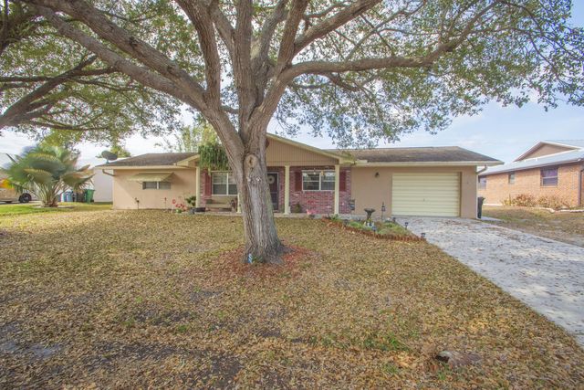 3 of 16 - 1686 Se Biddle Lane, Port St. Lucie, FL