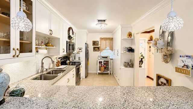 3 of 22 - 5780 W Fernley Drive W #101, West Palm Beach, FL