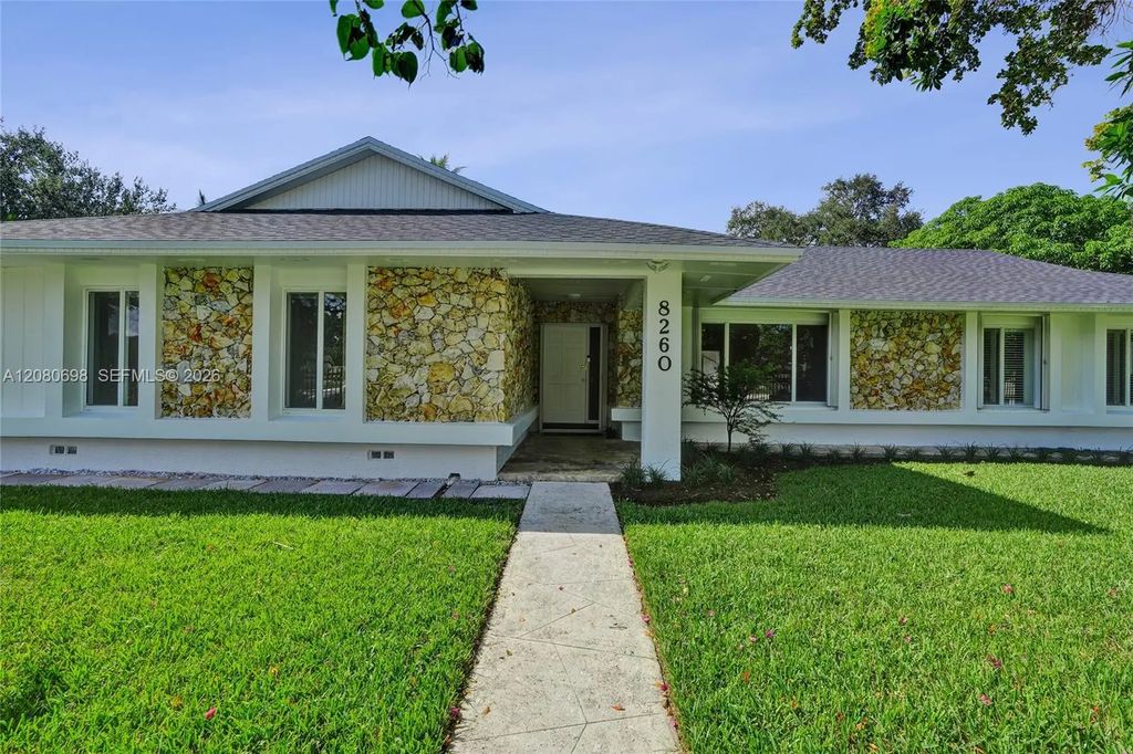 8260 Sw 88th Street, Miami