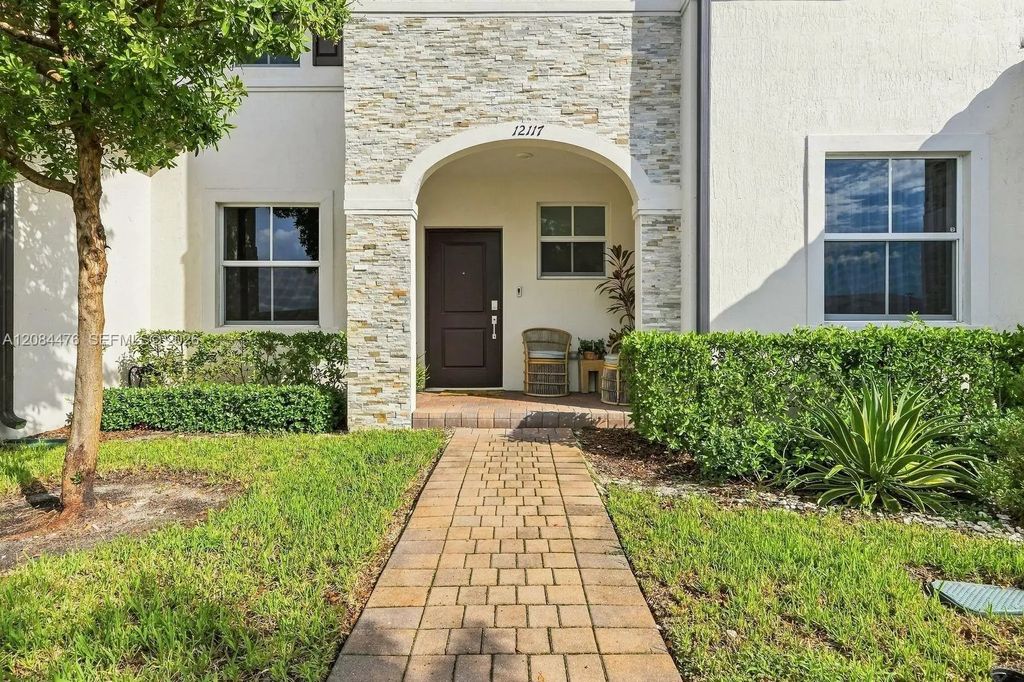 12117 Nw 23rd Court, Miami