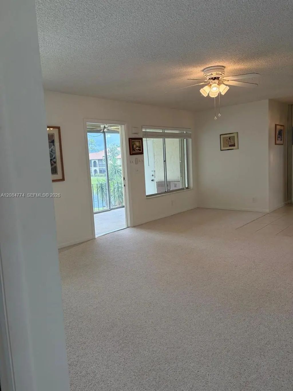 3561 Pine Tree Court #d-2, Greenacres