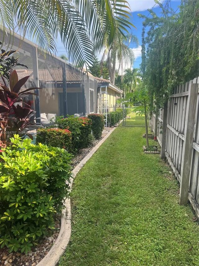 5 of 20 - 522 Se 34 Terrace, Cape Coral, FL
