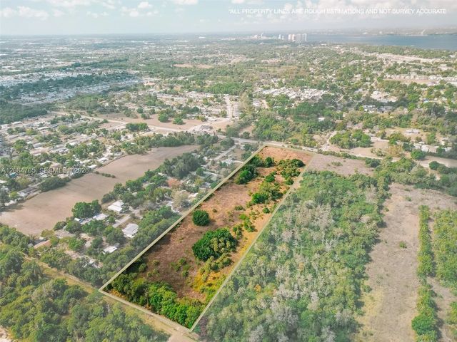 4 of 29 - 621 Ortiz Avenue, Fort Myers, FL