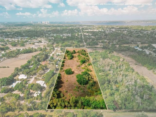 5 of 29 - 621 Ortiz Avenue, Fort Myers, FL