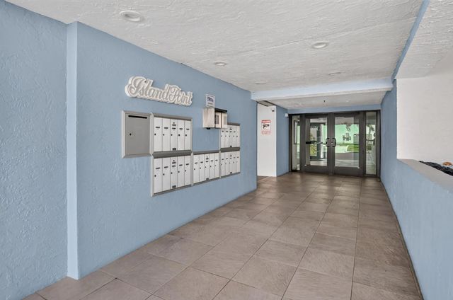 3 of 96 - 665 Se 21st Avenue #102, Deerfield Beach, FL