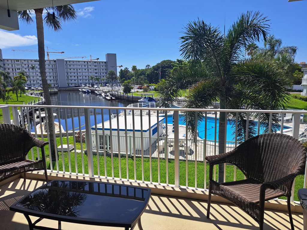 1445 Se 15th Court #202, Deerfield Beach
