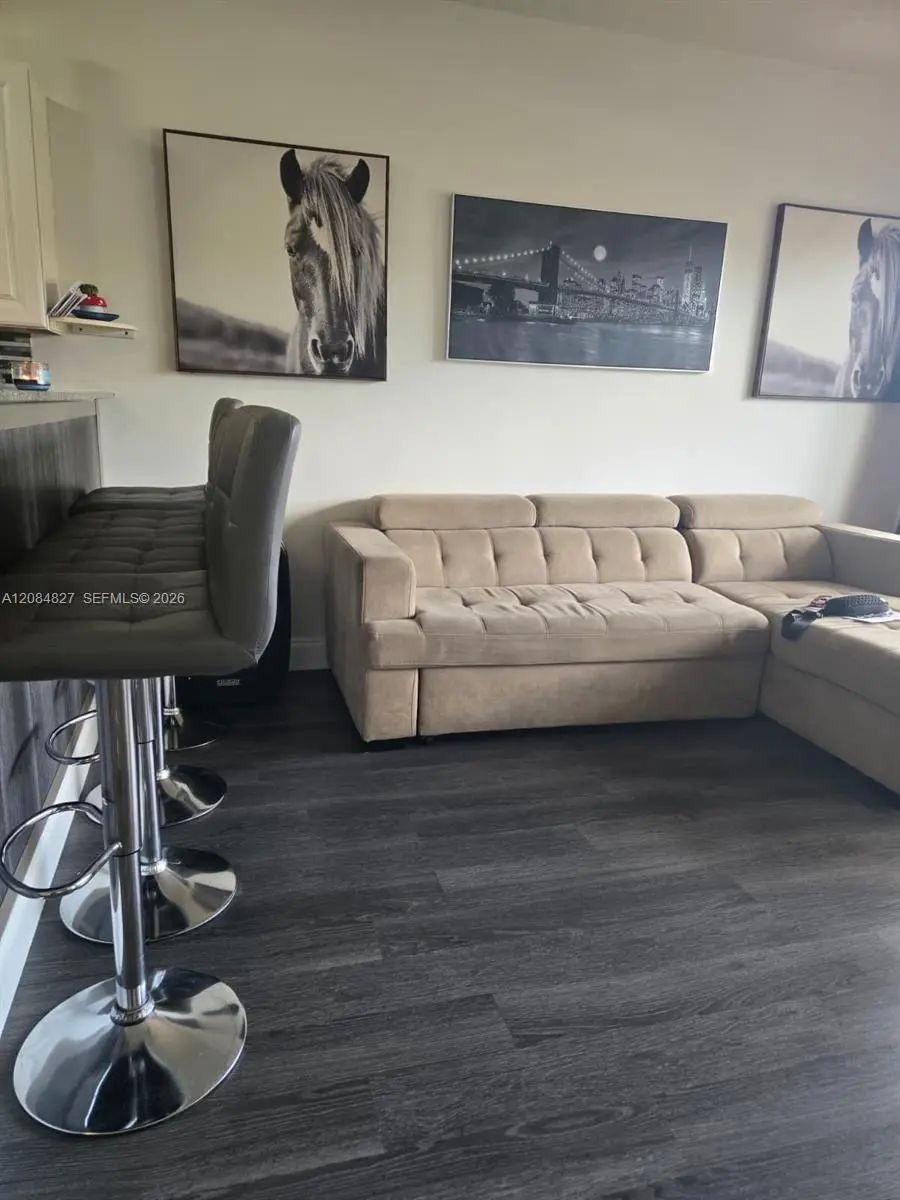 900 Sw 11Th Avenue #7C, Hallandale Beach, FL, 33009