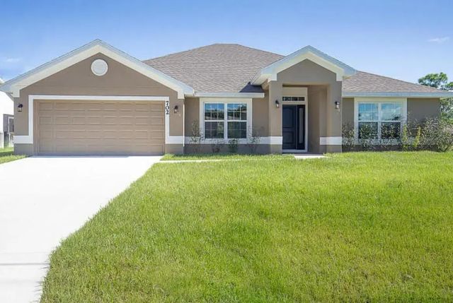 702 Se Walters Terrace, Port St. Lucie