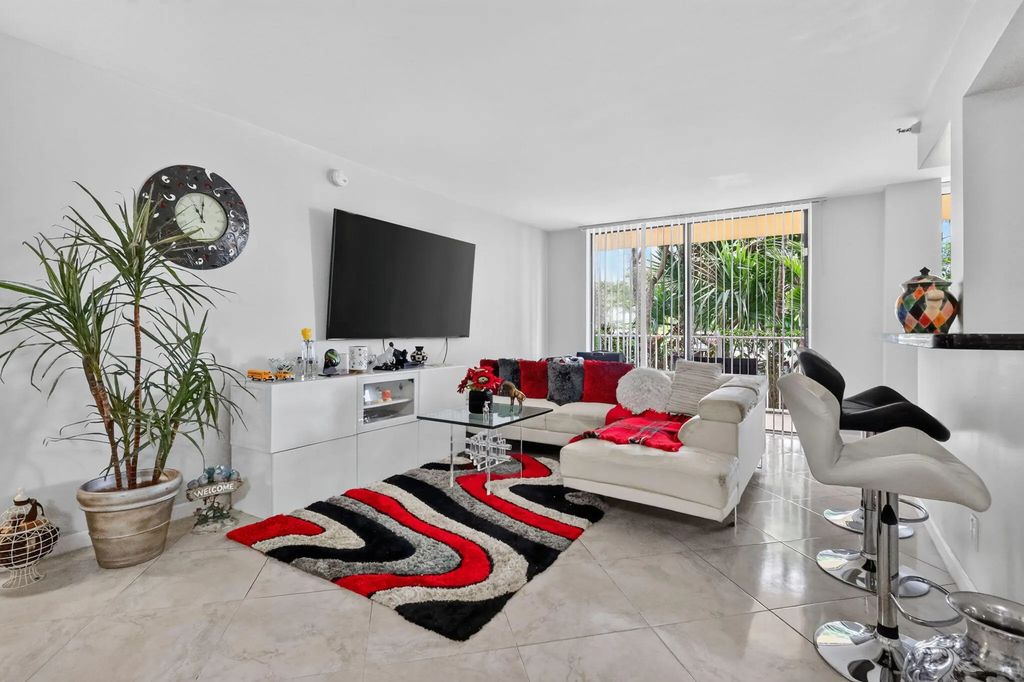 290 174th Street #l18, Sunny Isles Beach