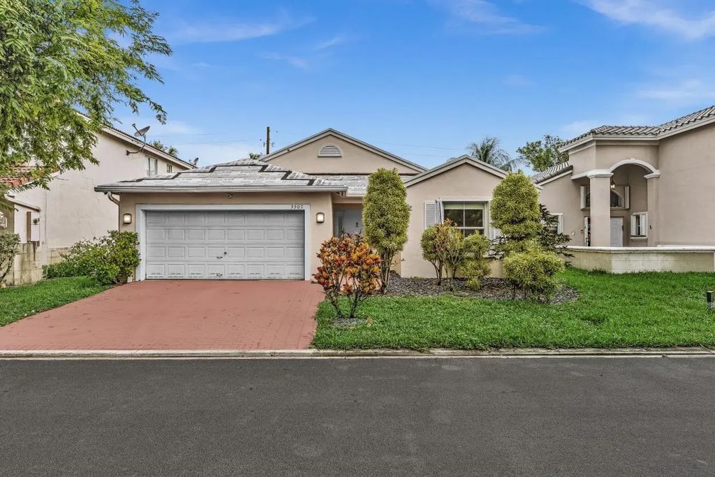 3307 Sw 49th, Hollywood