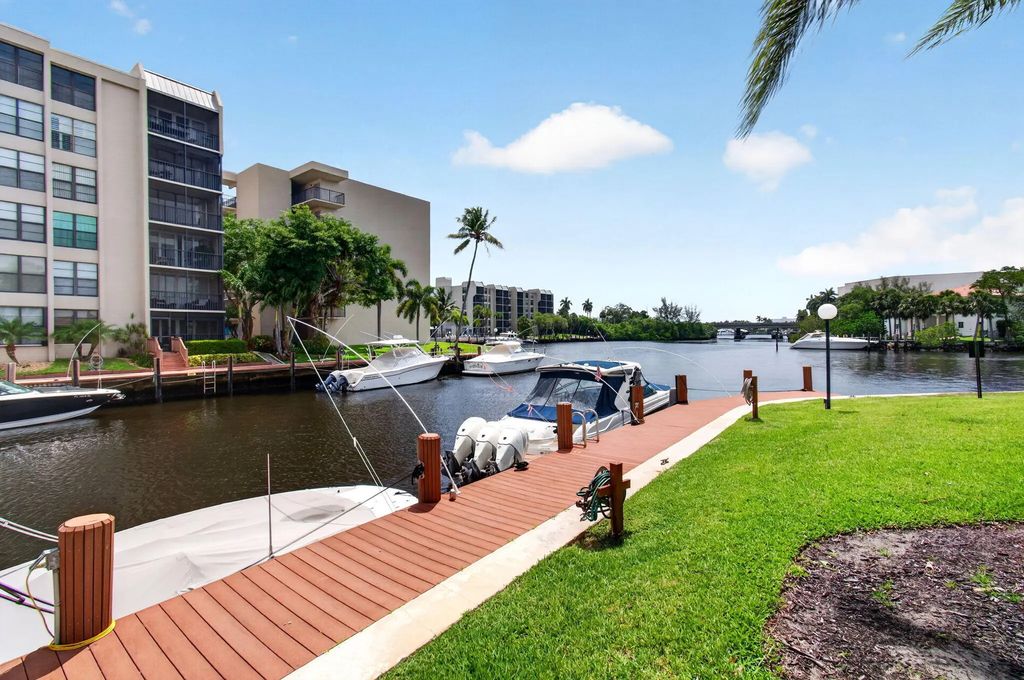 12 Royal Palm Way #501, Boca Raton