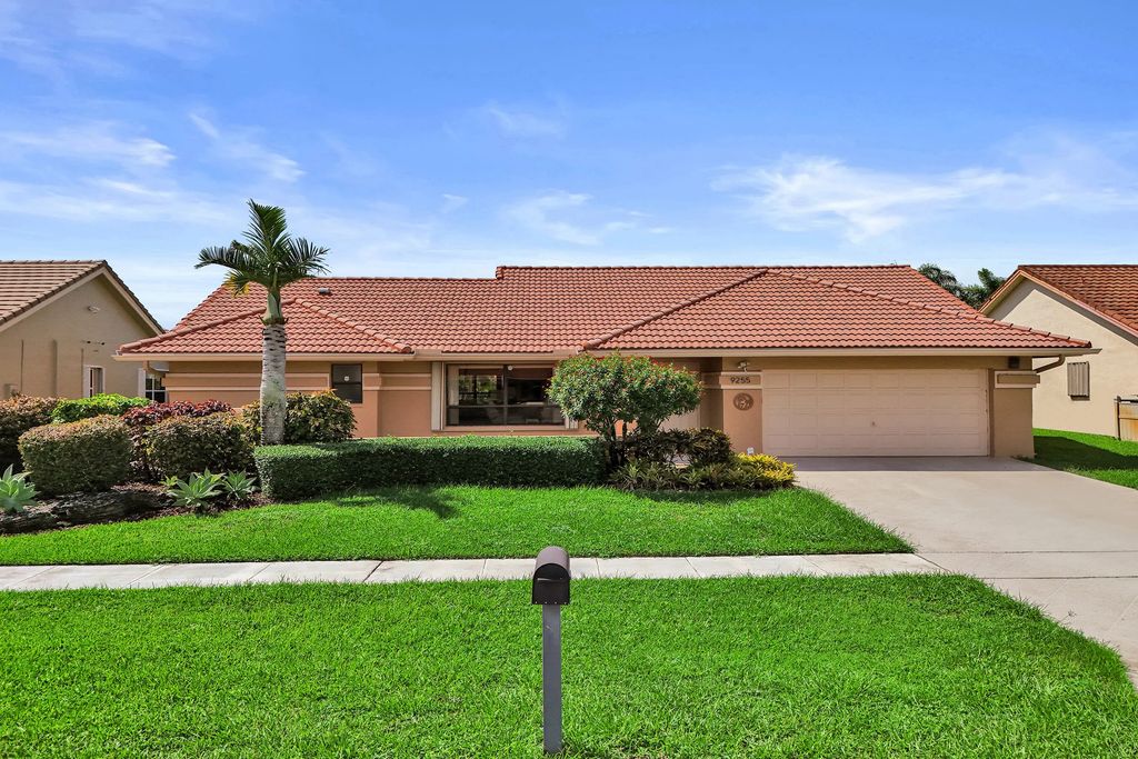 9255 Sun Pointe Drive, Boynton Beach