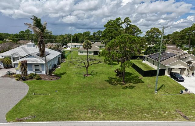 2 of 10 - 590 Nw Bayshore Boulevard, Port St. Lucie, FL