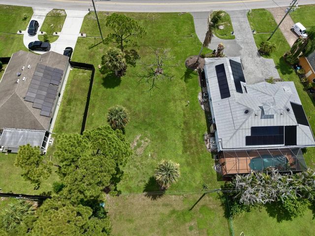 5 of 10 - 590 Nw Bayshore Boulevard, Port St. Lucie, FL