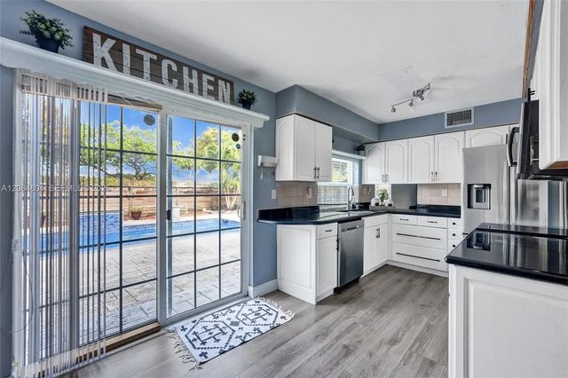 5 of 51 - 3753 Nw 73rd Way, Coral Springs, FL