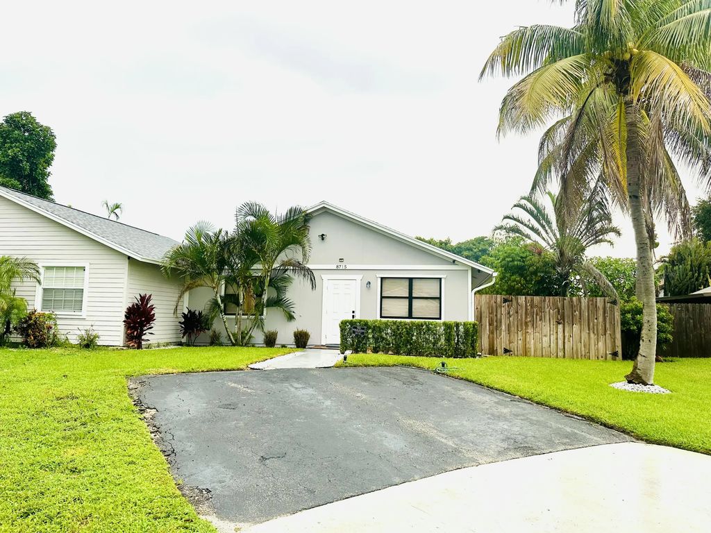 8715 Sol Terrace, West Palm Beach