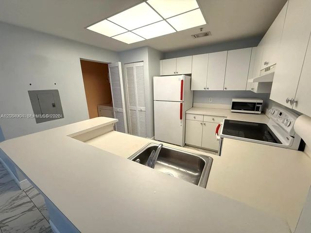 2 of 20 - 2015 Se 10th Avenue #127, Fort Lauderdale, FL