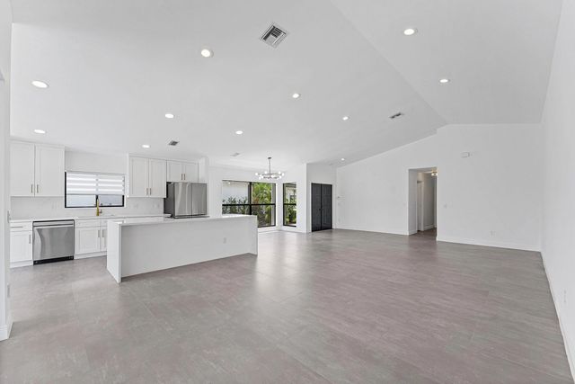 3 of 44 - 11152 Highland Circle, Boca Raton, FL
