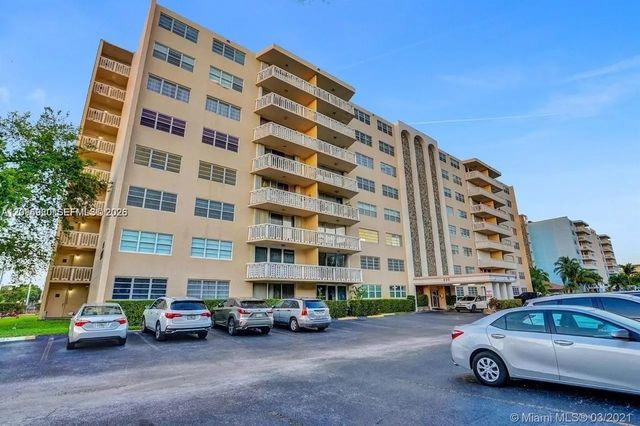 2 of 2 - 12590 Ne 16th Avenue #210, North Miami, FL