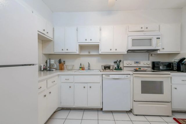3 of 29 - 2731 Ne 14th Street Causeway #427, Pompano Beach, FL