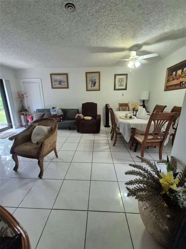5 of 12 - 3810 Nw 195th Street, Miami Gardens, FL