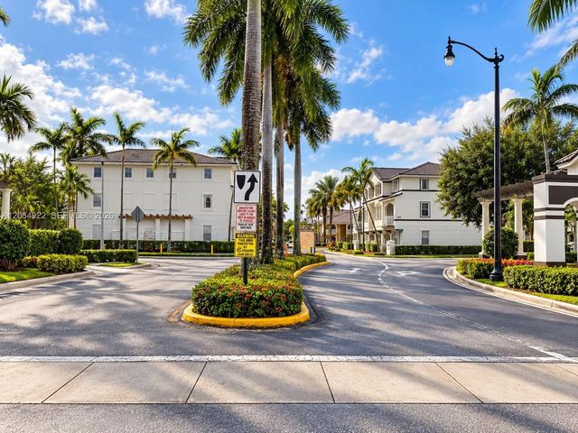 2 of 39 - 8906 W Flagler Street #222, Miami, FL