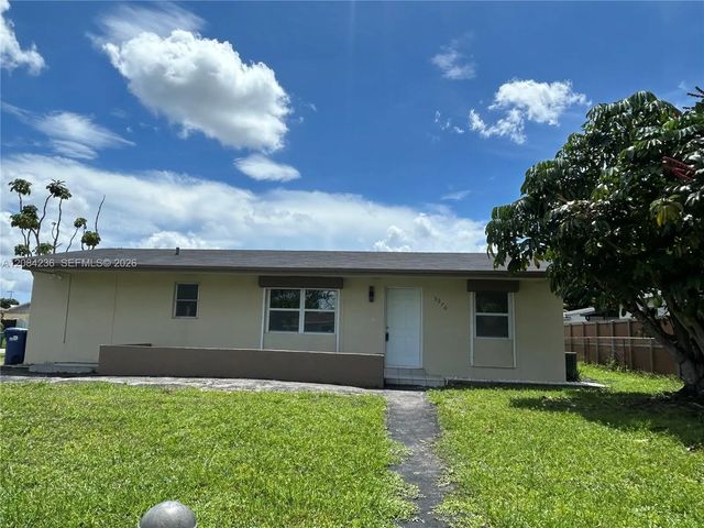 3270 Nw 196th Lane, Miami Gardens