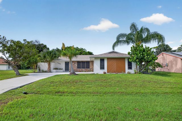 2 of 36 - 1425 Se Minorca Avenue, Port St. Lucie, FL