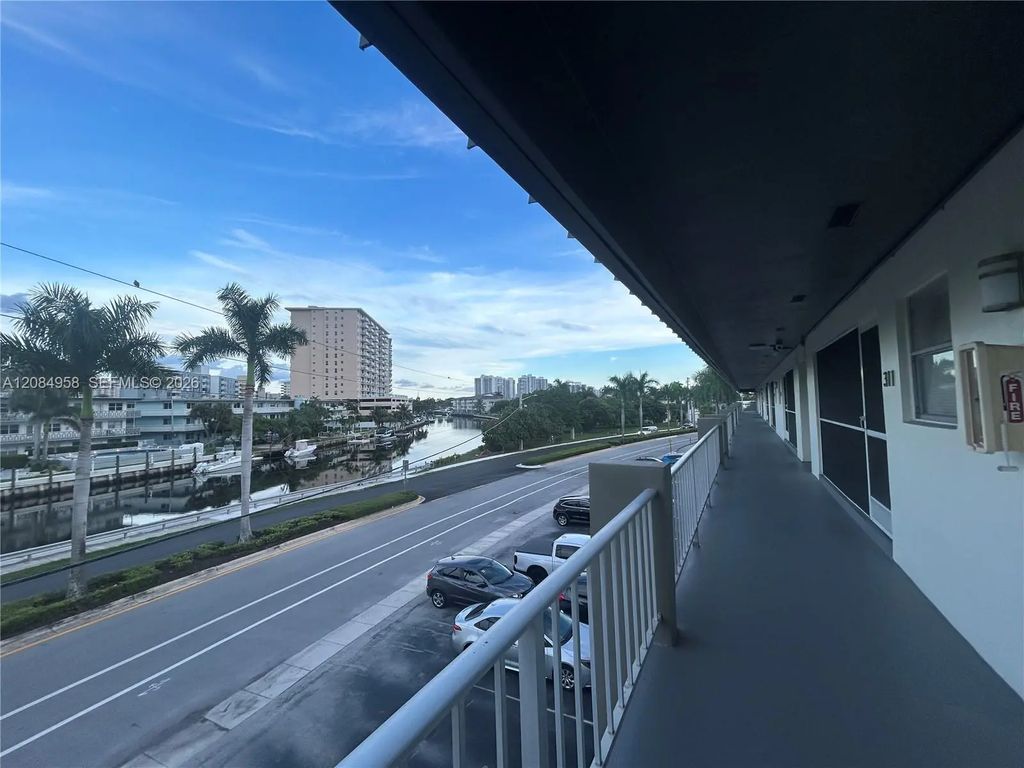 250 Layne Boulevard #310, Hallandale Beach