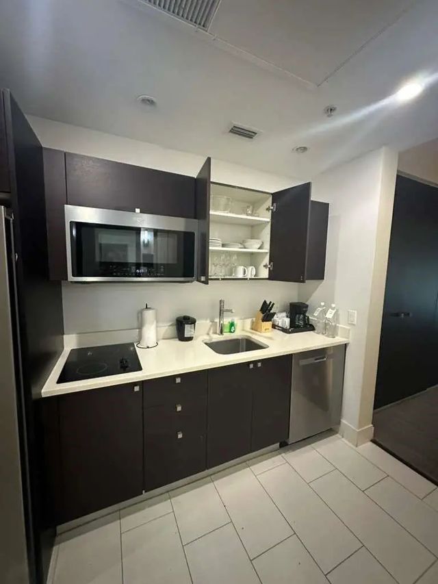 5 of 13 - 5300 Nw 87th Avenue #706, Doral, FL
