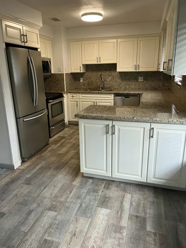 2 of 9 - 333 Nw 26th Court, Wilton Manors, FL