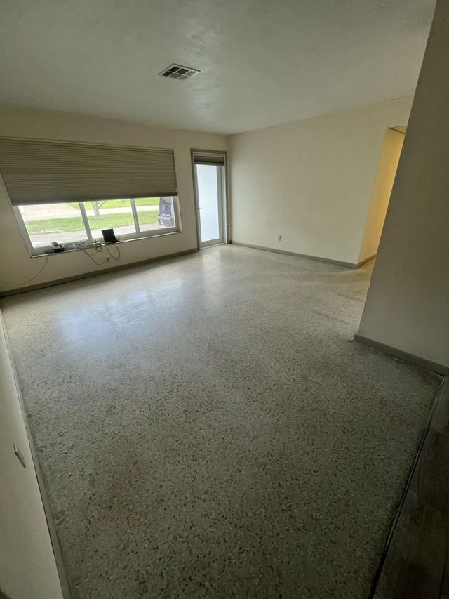 3 of 9 - 333 Nw 26th Court, Wilton Manors, FL