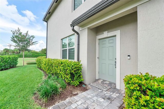 3 of 29 - 2905 Olivia Avenue, Lauderdale Lakes, FL
