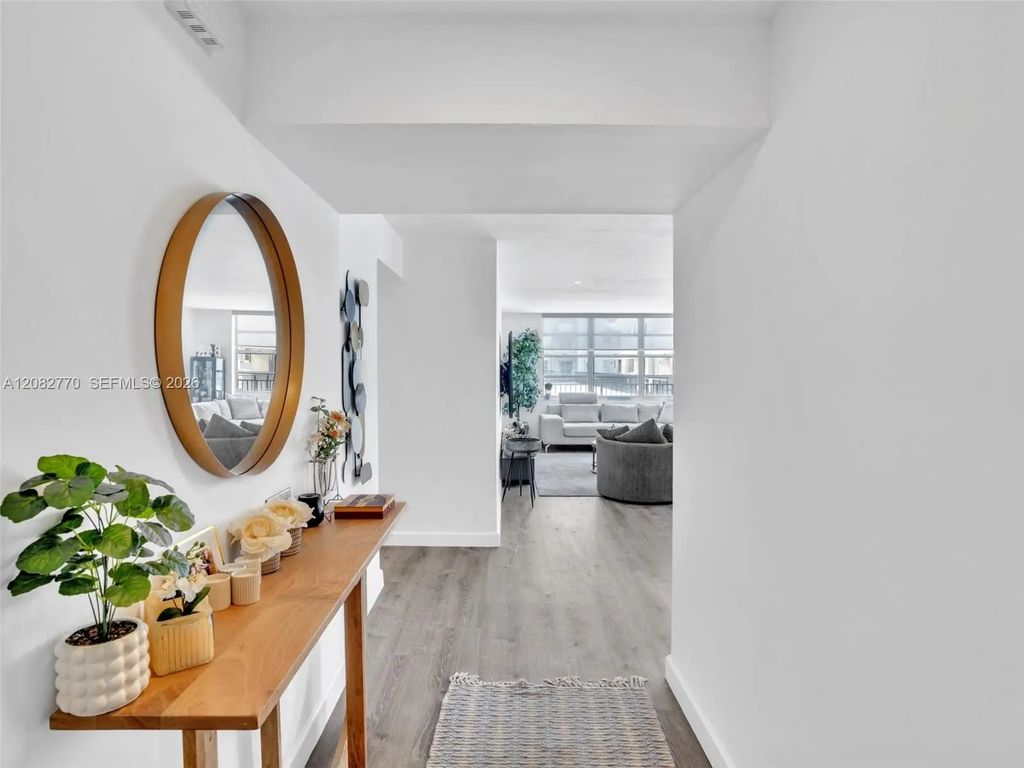 2780 Ne 183rd Street #302, Aventura