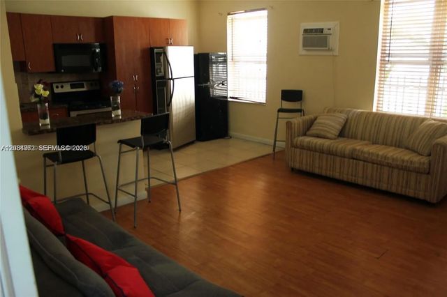 4 of 7 - 7920 Harding Avenue #3, Miami Beach, FL