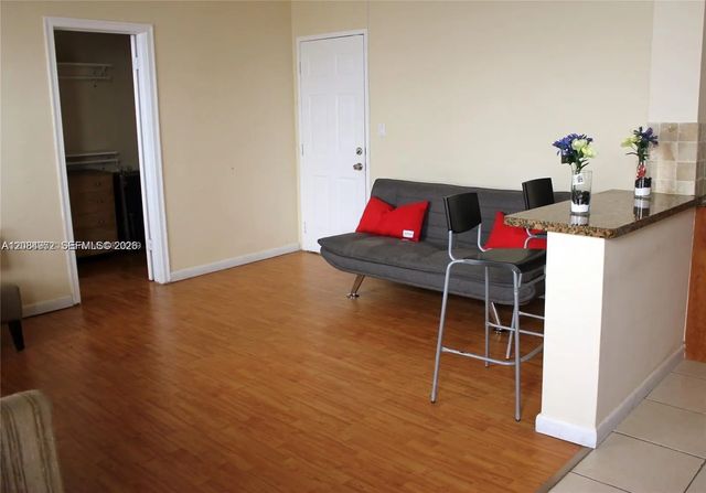 5 of 7 - 7920 Harding Avenue #3, Miami Beach, FL