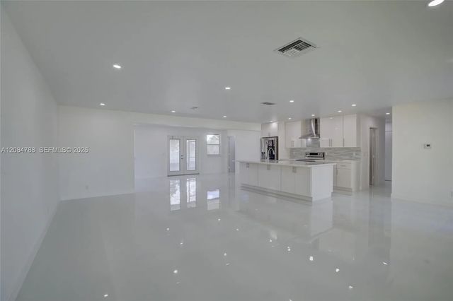 3 of 30 - 1801 N 54th Avenue, Hollywood, FL