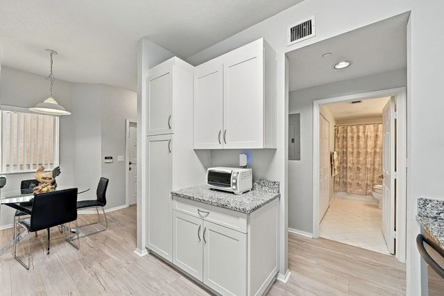 5 of 61 - 7755 Yardley Drive #410, Tamarac, FL