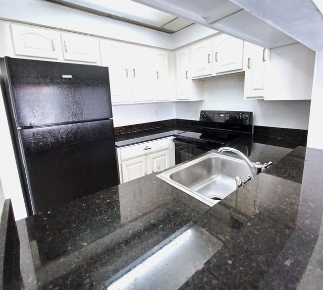 5 of 27 - 7221 Golf Colony Court #102, Lake Worth, FL