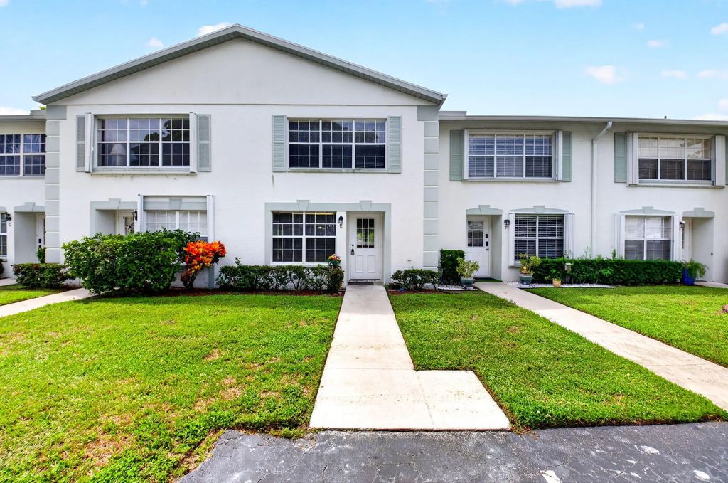 3700 Savoy Lane #e, West Palm Beach