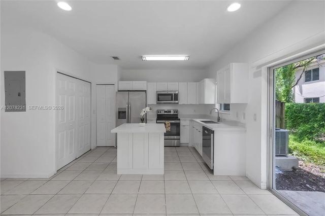 5 of 37 - 2992 Se 15th Avenue, Homestead, FL