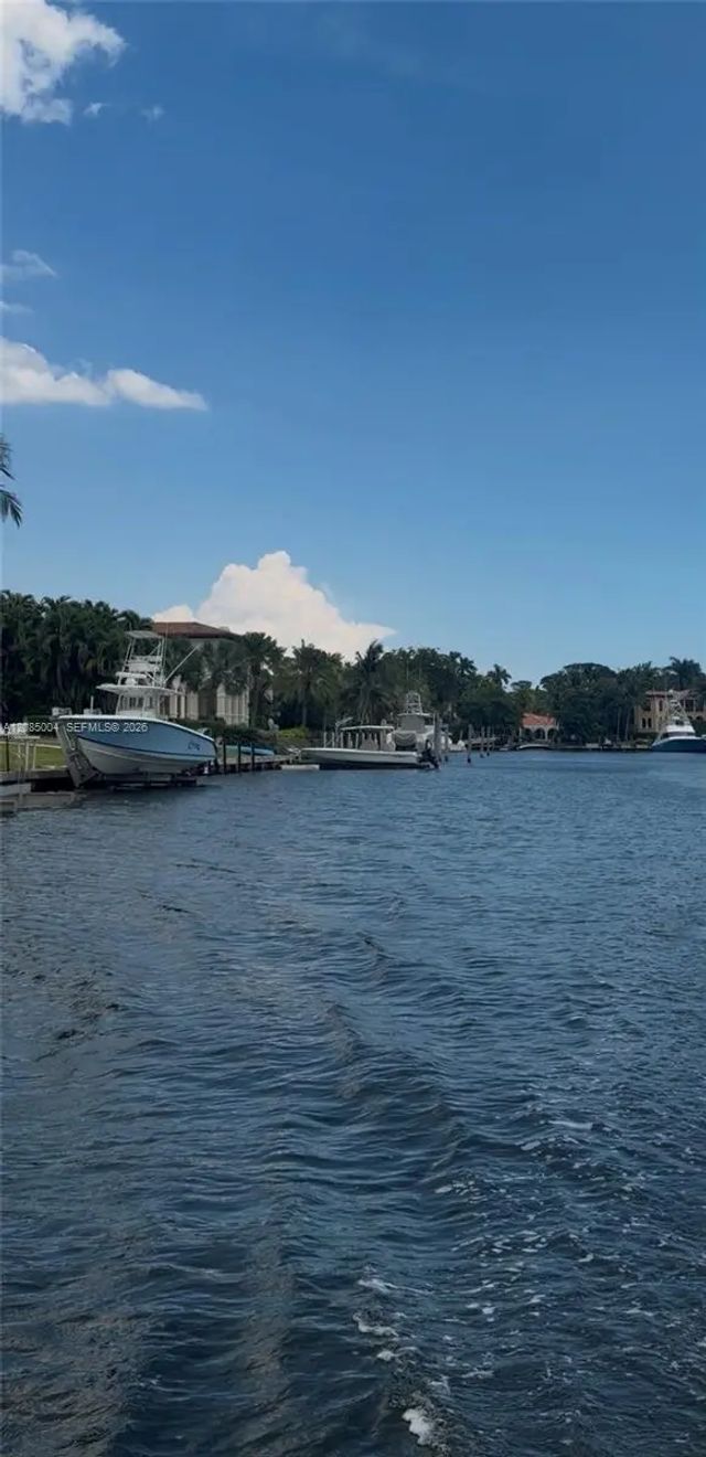 3 of 4 - 470 Marquesa Drive, Coral Gables, FL