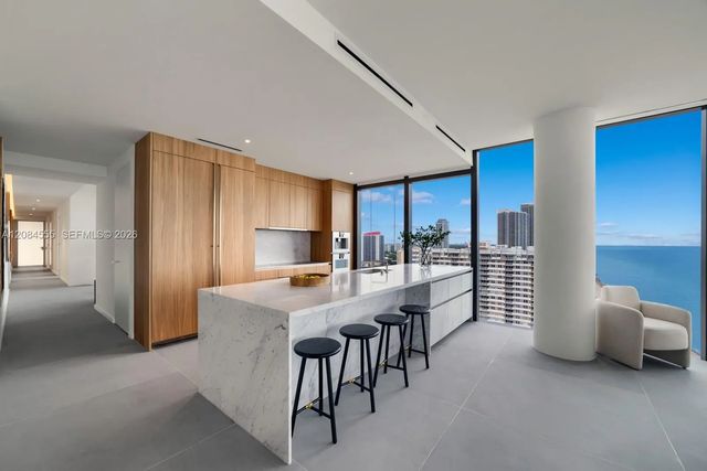 4 of 44 - 2000 S Ocean Drive #22a, Hallandale Beach, FL