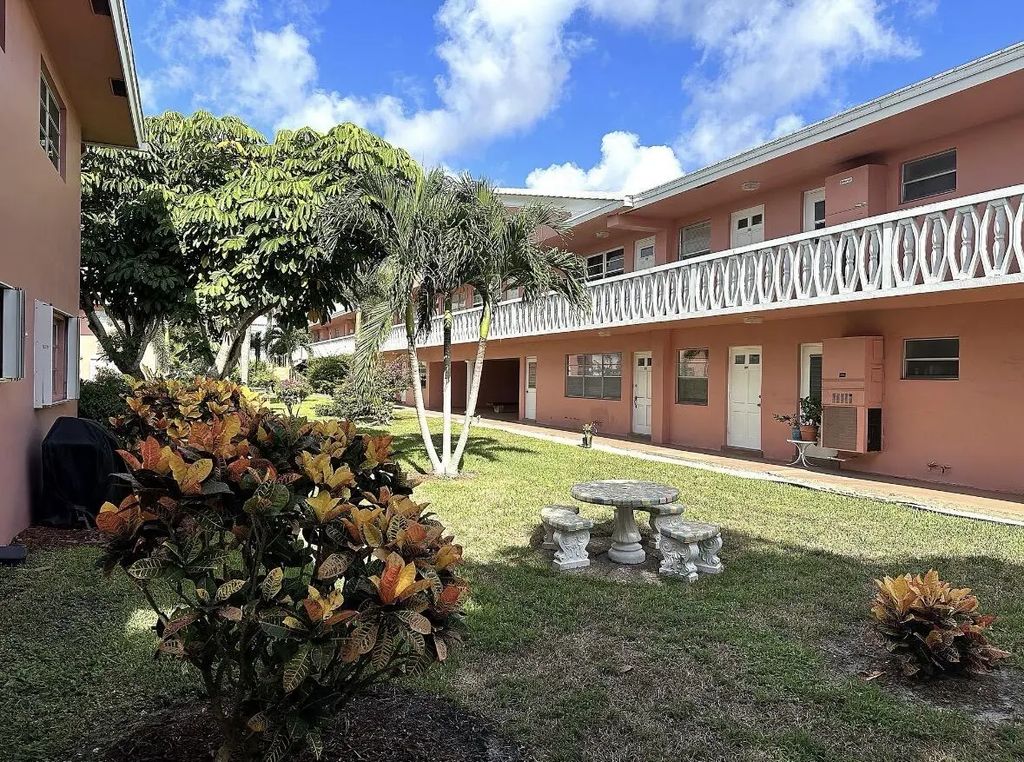 300 Ne 20th Street #4100, Boca Raton