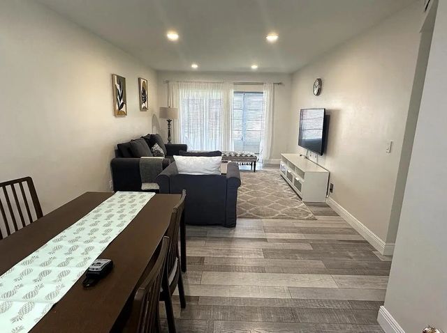 2 of 9 - 300 Ne 20th Street #4100, Boca Raton, FL