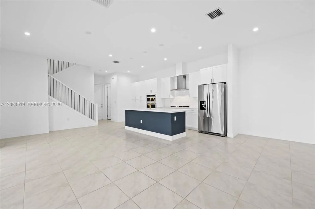 4402 Nw 81st Avenue, Doral