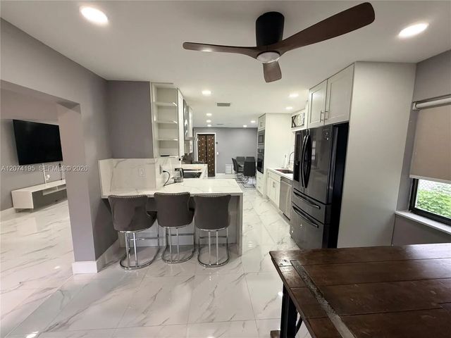 3 of 26 - 6710 Sw 10th Court, North Lauderdale, FL